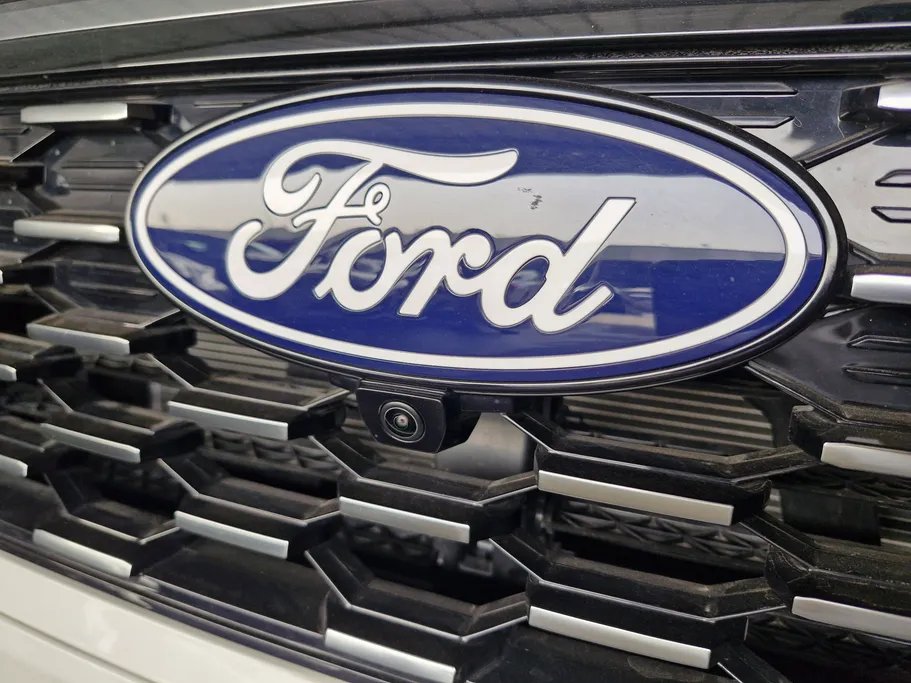 فورد تريتوري تيتانيوم 2026 