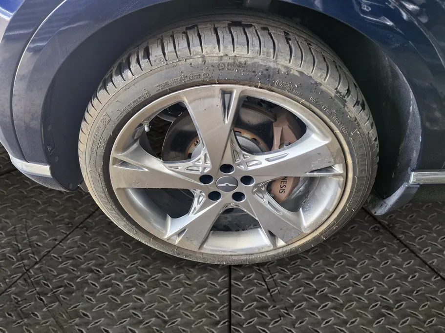 2023 Genesis GV80 Prestige 