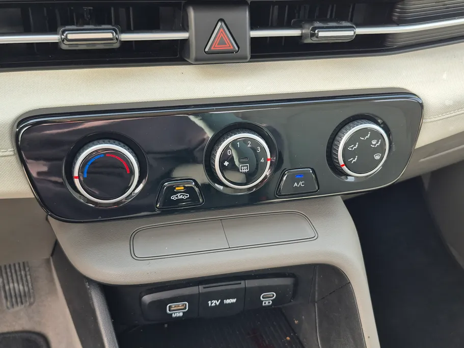 2024 Hyundai Accent Fleet 