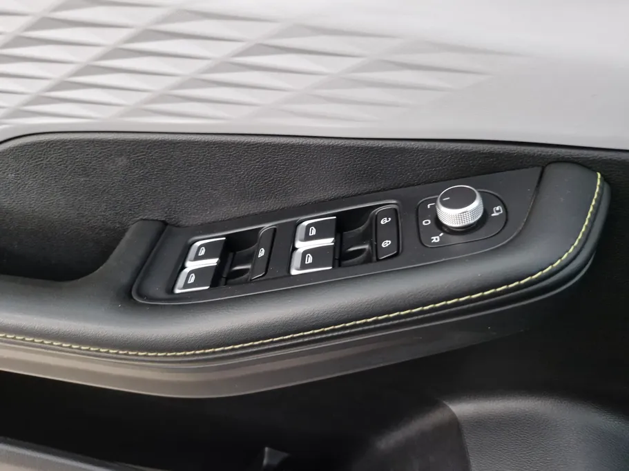 2024 Geely Coolray جي كي 