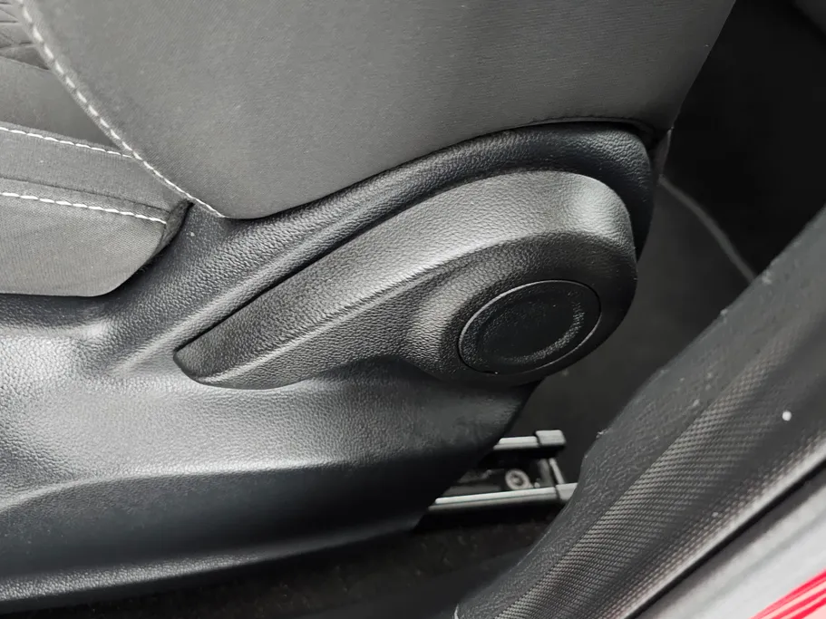 ام جي 5 COM 2022 