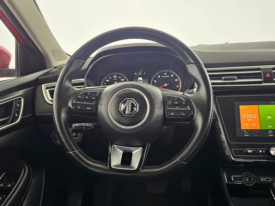 ام جي 5 COM 2022 