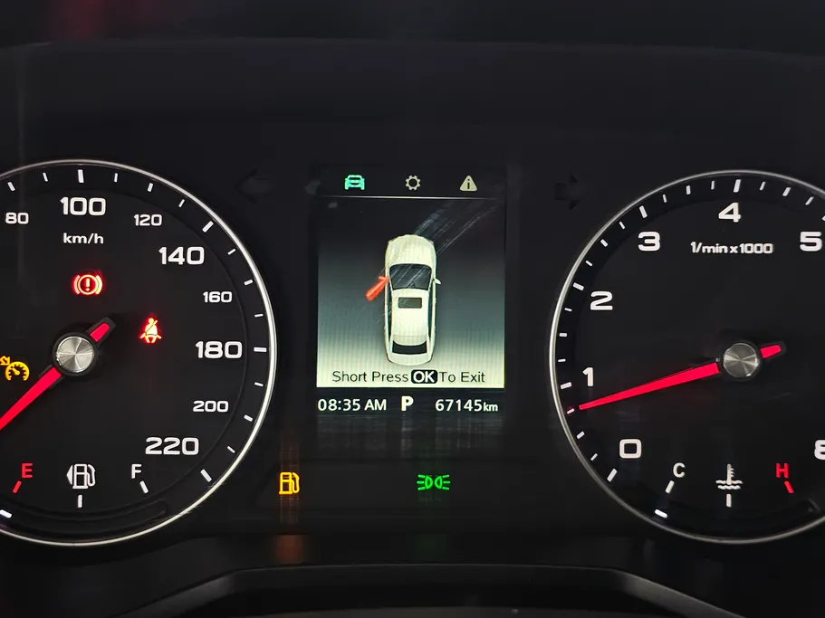 ام جي 5 COM 2022 