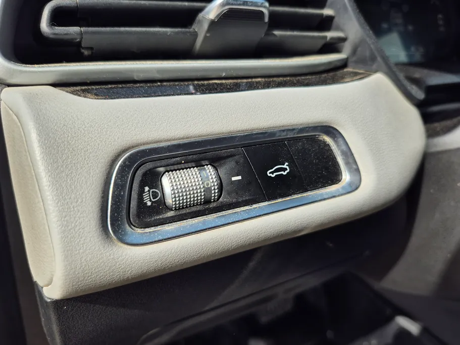 2023 Geely Emgrand GF 