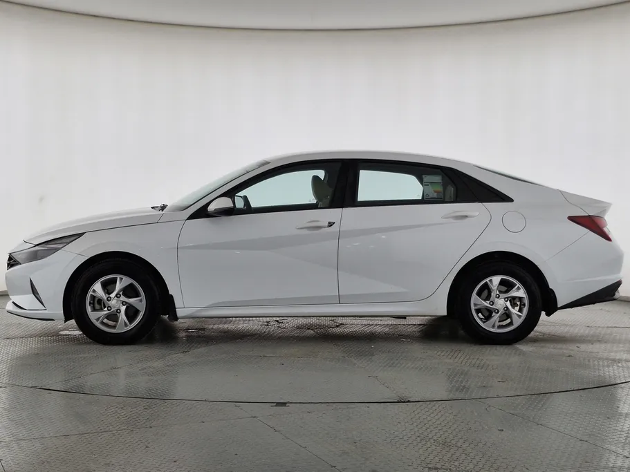 2021 Hyundai Elantra Smart 