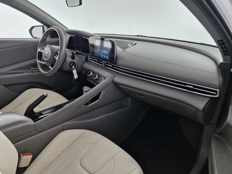 2021 Hyundai Elantra Smart 