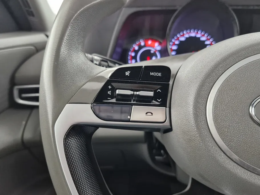 2021 Hyundai Elantra Smart 