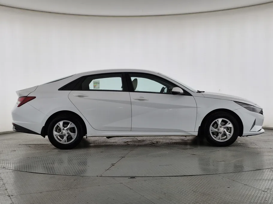 2021 Hyundai Elantra Smart 