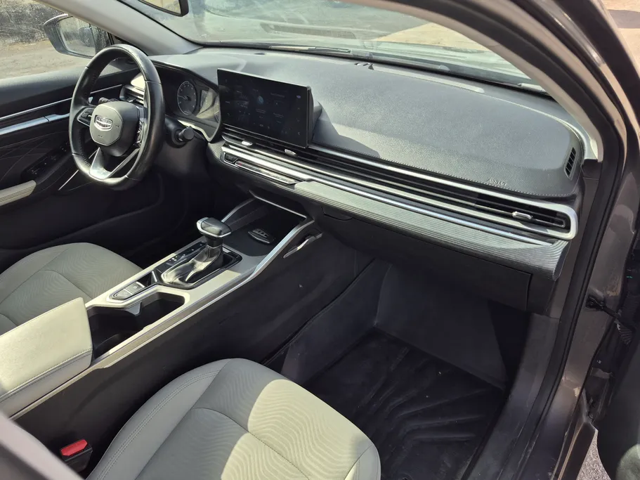 جيلي امجراند GS 2024 