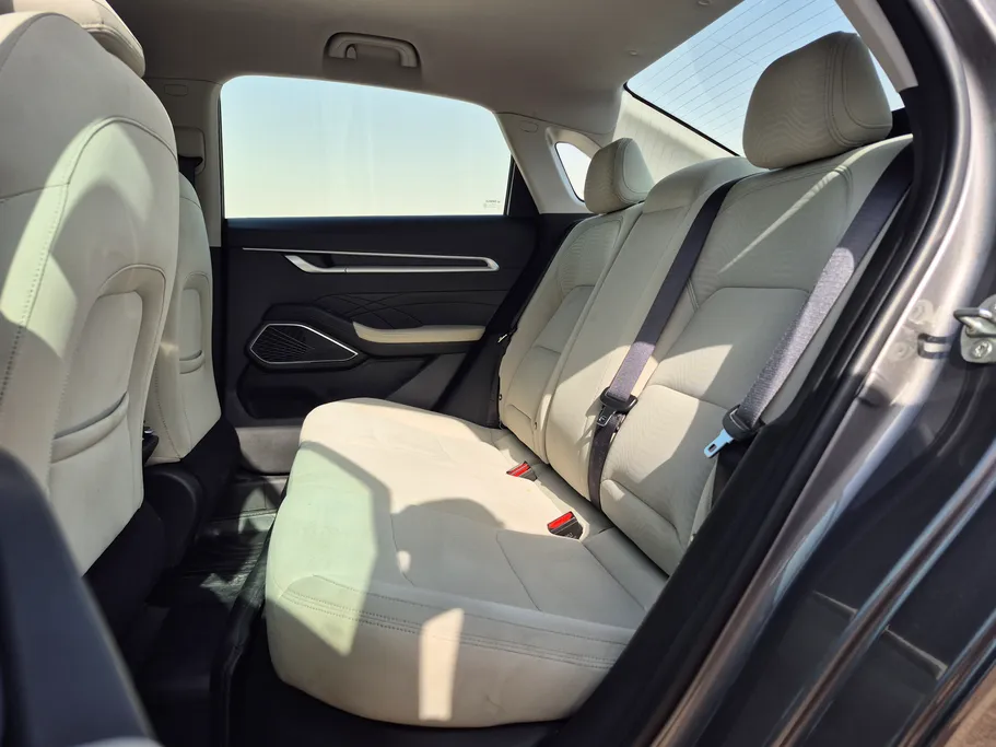 جيلي امجراند GS 2024 