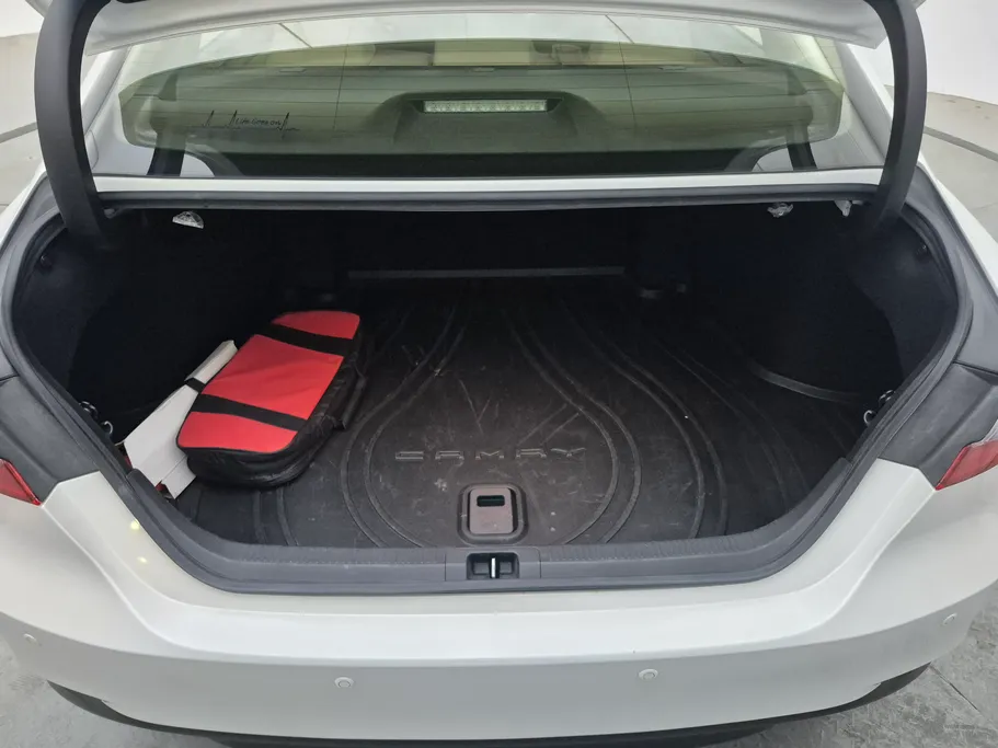 2023 Toyota Camry  GLE HEV  