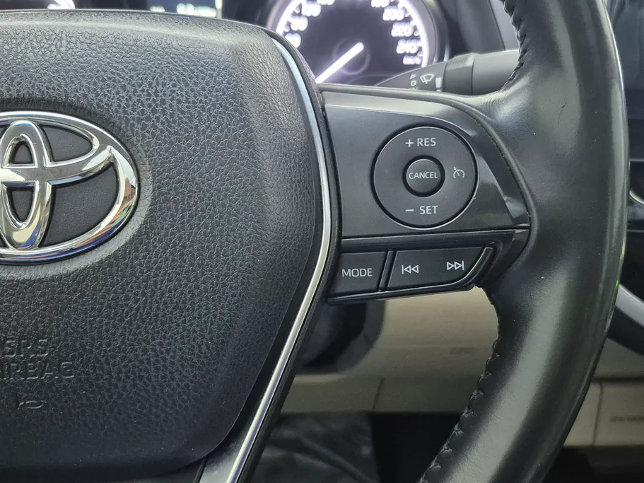 2023 Toyota Camry  GLE HEV  