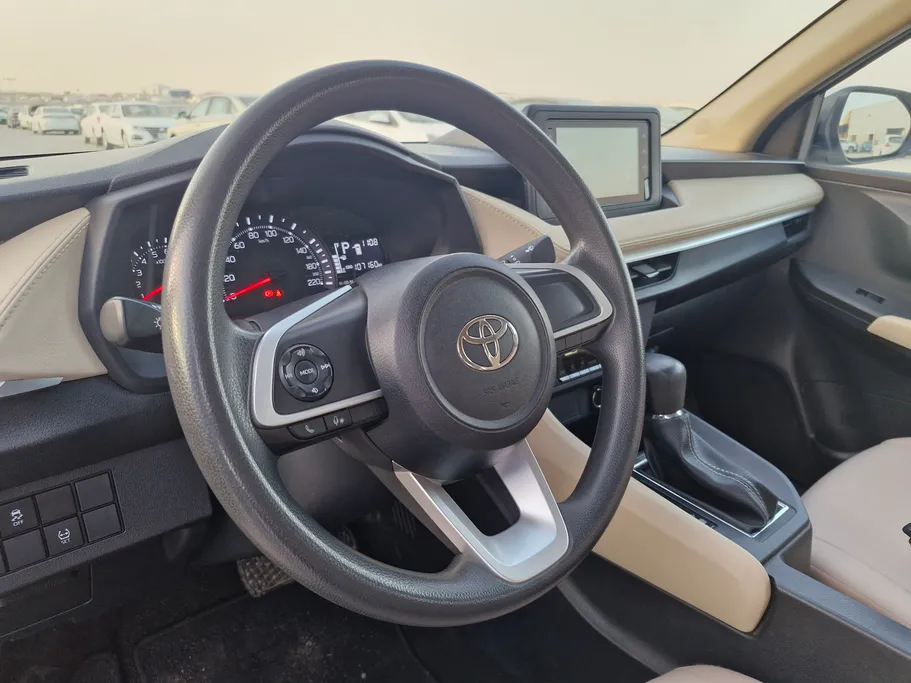 تويوتا يارس Y 2024 