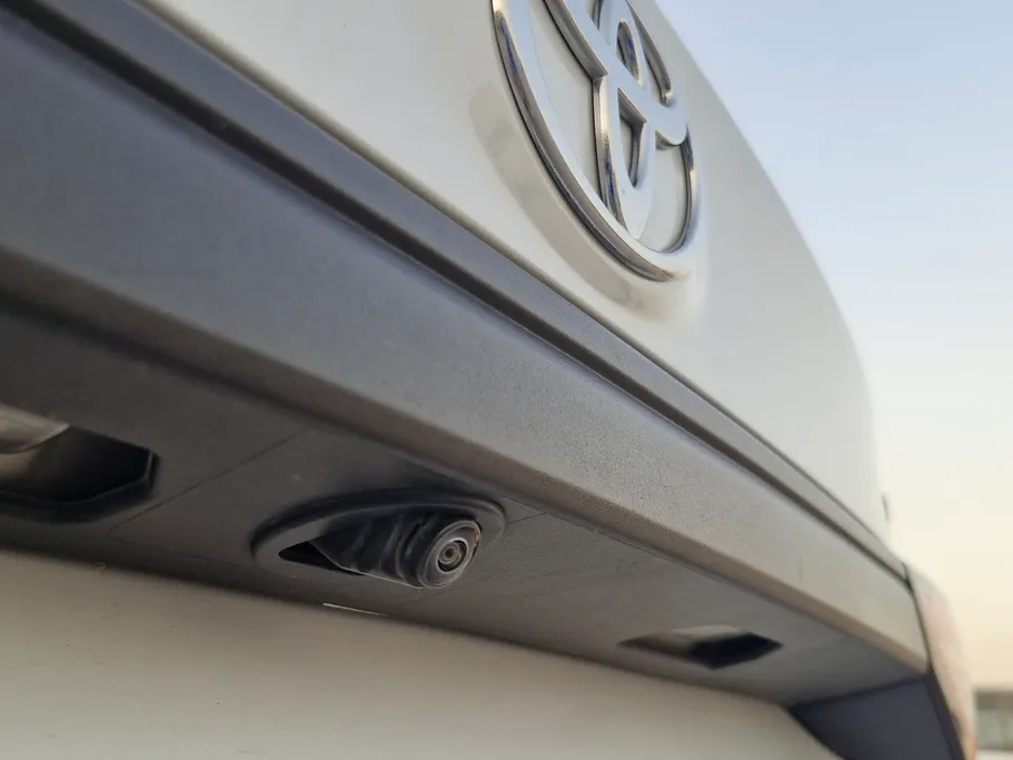 تويوتا يارس Y 2024 