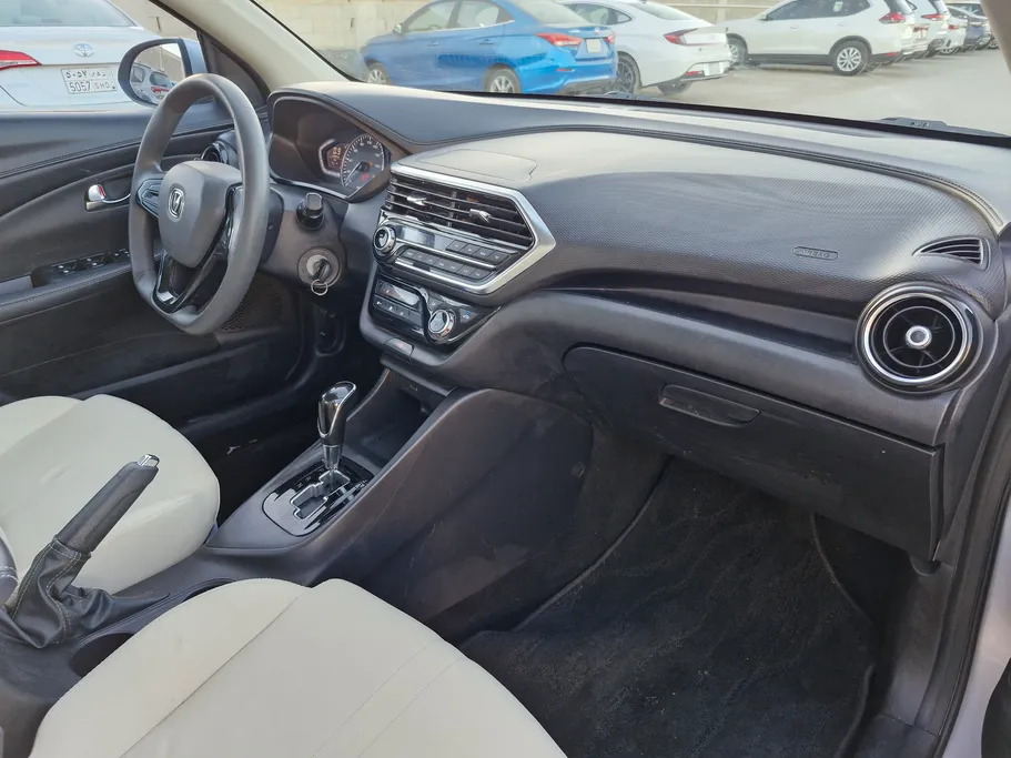 شانجان السفن Basic 2023 