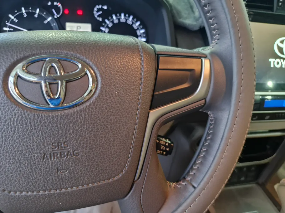 2023 Toyota Prado TXL 