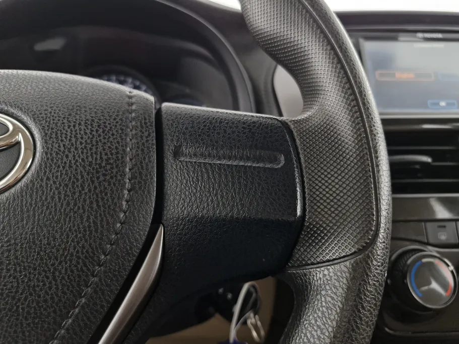 2022 Toyota Yaris  Y 