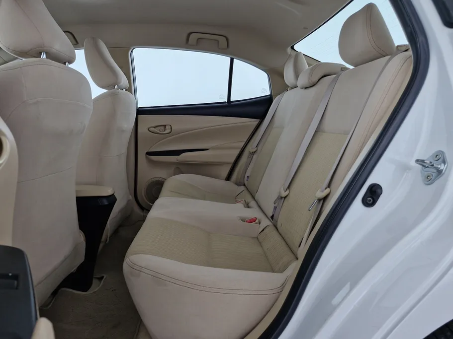 2022 Toyota Yaris  Y 