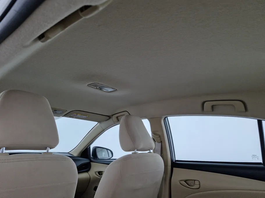 2022 Toyota Yaris  Y 