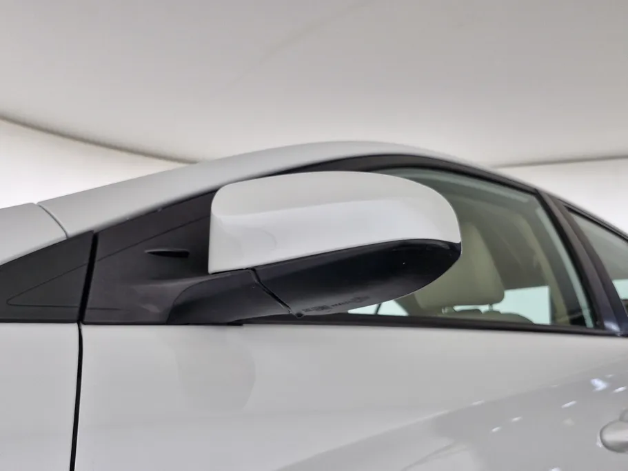 2022 Toyota Yaris  Y 