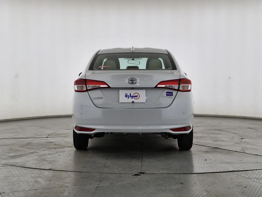 2022 Toyota Yaris  Y 