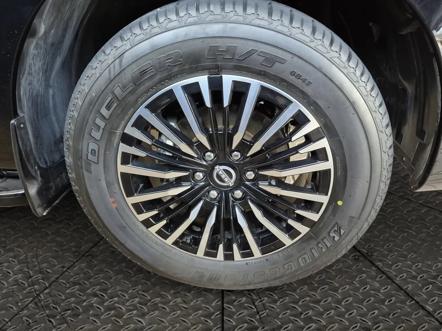 2023 Nissan Patrol LE Platinum 