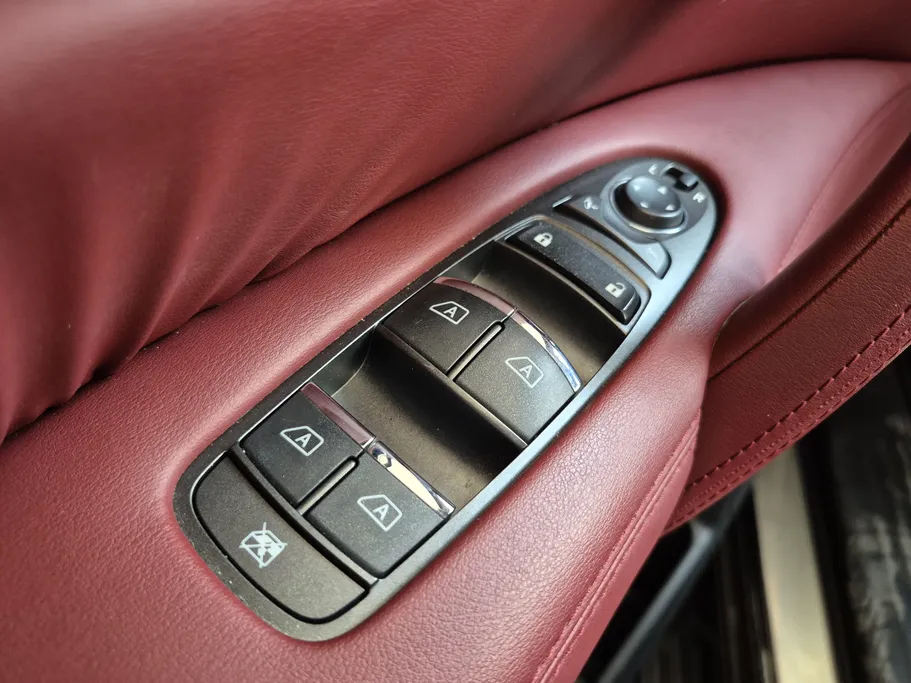 2023 Nissan Patrol LE Platinum 