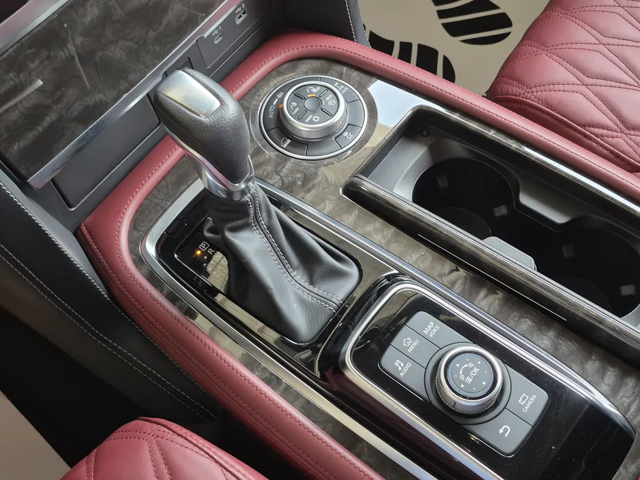 2023 Nissan Patrol LE Platinum 