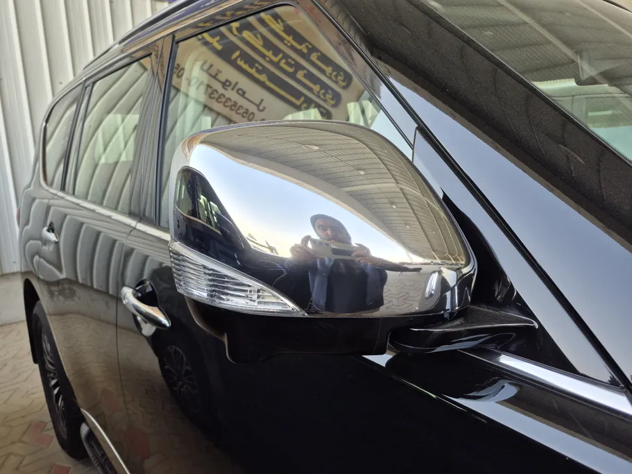 2023 Nissan Patrol LE Platinum 