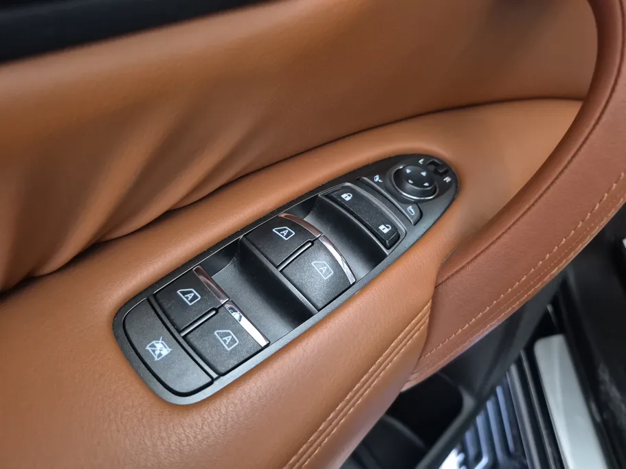 2023 Nissan Patrol Platinum 