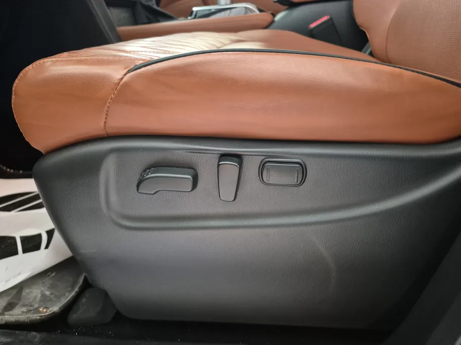 2023 Nissan Patrol Platinum 