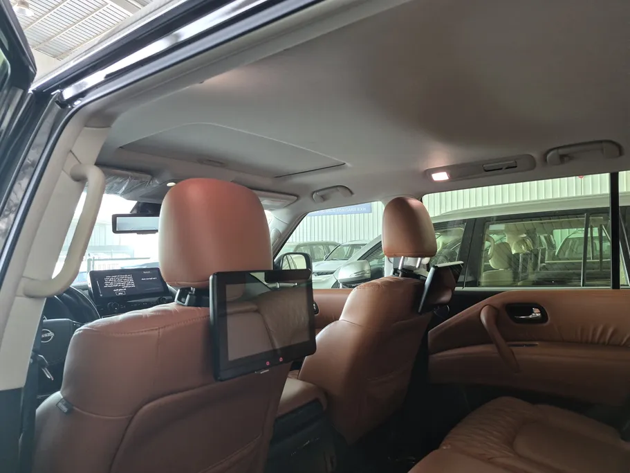 2023 Nissan Patrol Platinum 