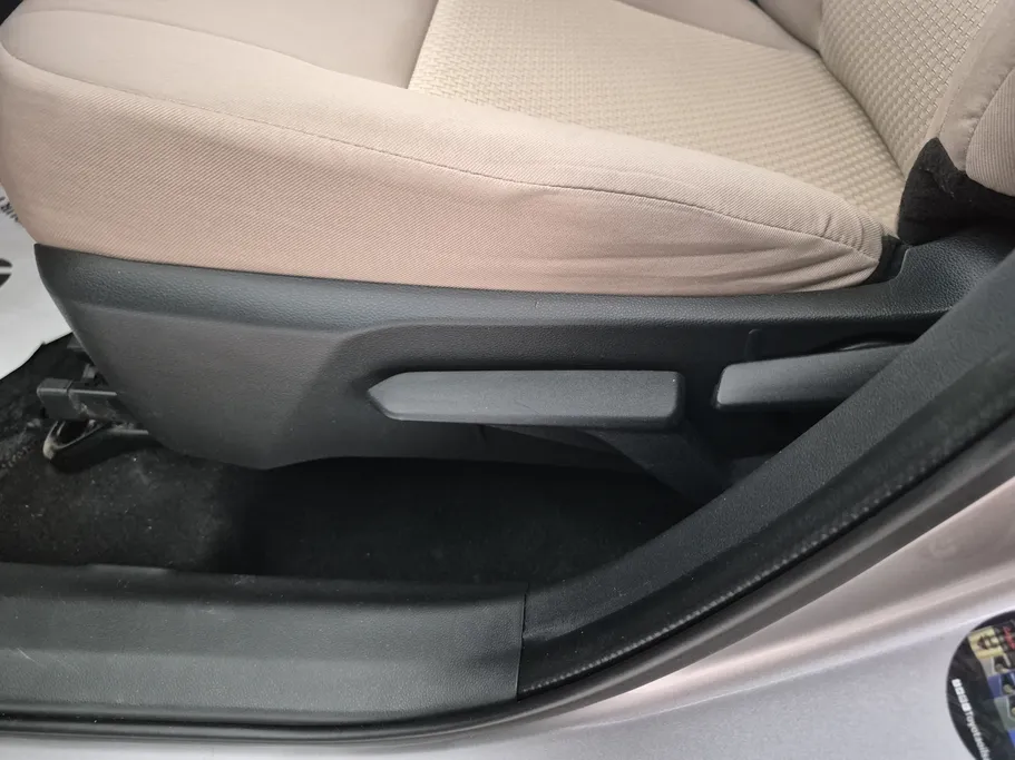 تويوتا يارس Y 2023 