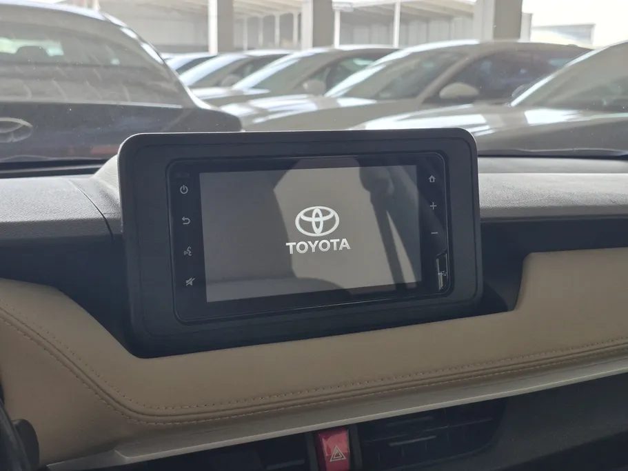 تويوتا يارس Y 2023 