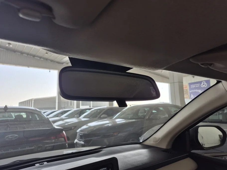 تويوتا يارس Y 2023 