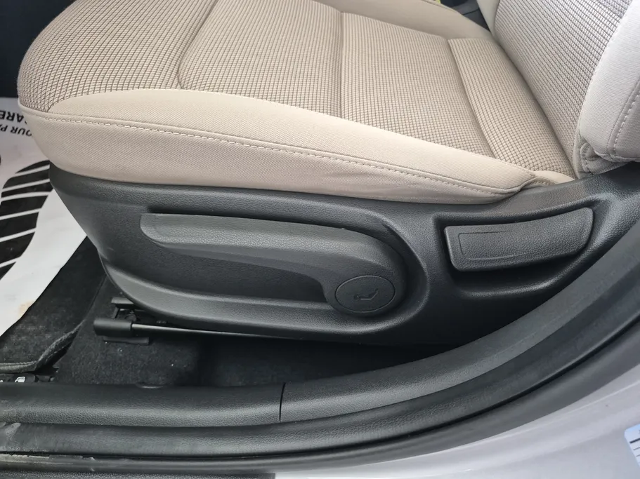 2020 Hyundai Elantra GL 