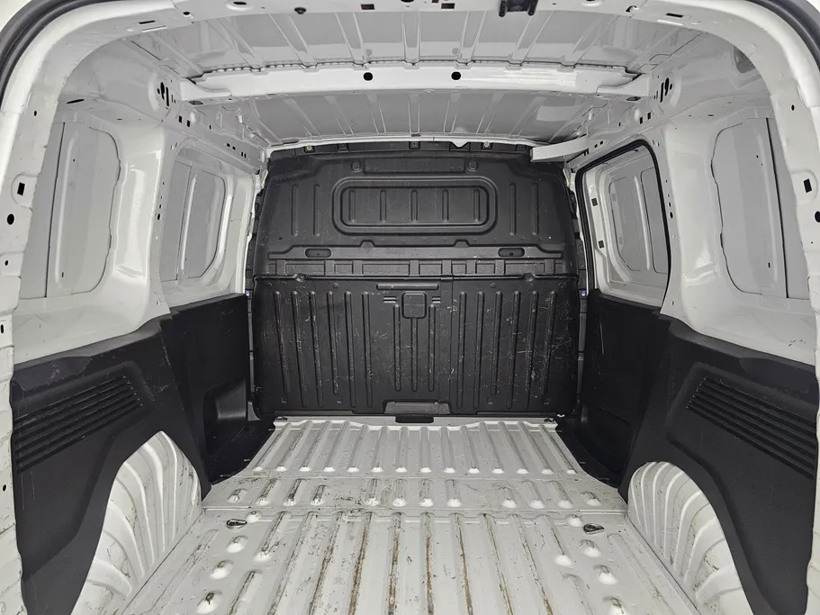 2023 Peugeot Partner Short van 