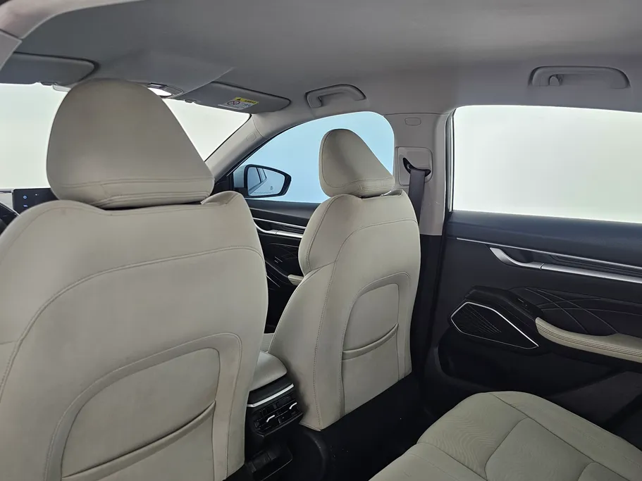 جيلي امجراند GS 2023 