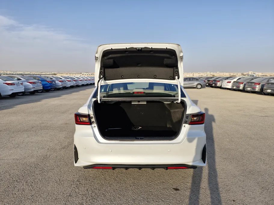 تويوتا يارس Y Plus 2024 