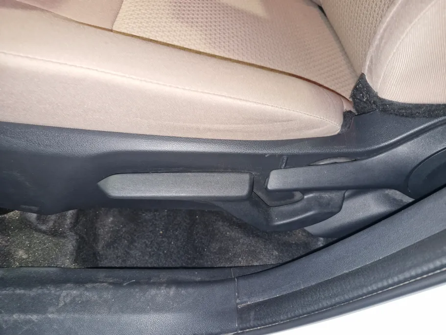 2024 Toyota Yaris  Y Plus 