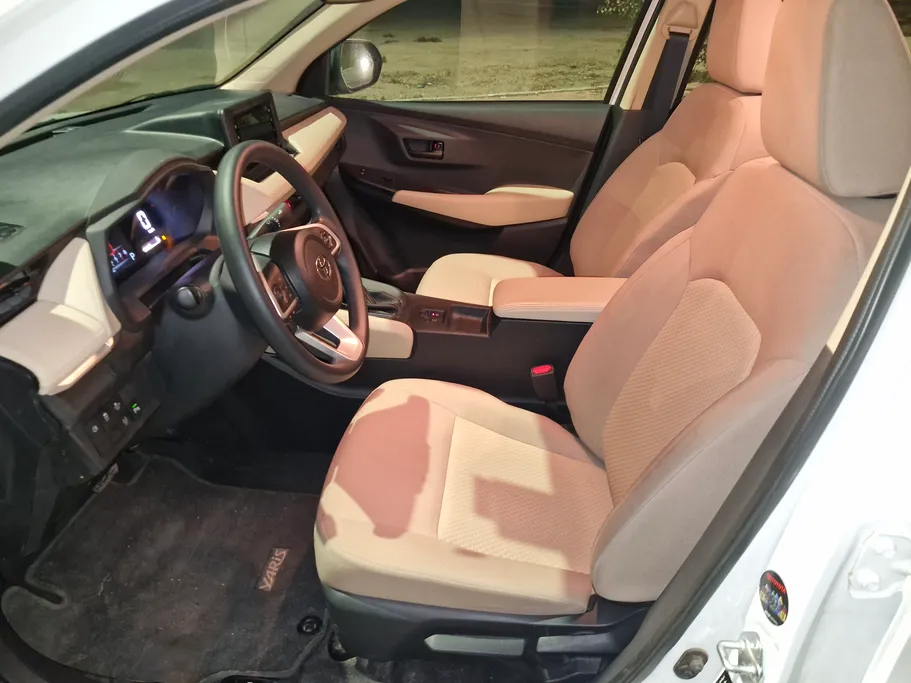 2024 Toyota Yaris  Y Plus 