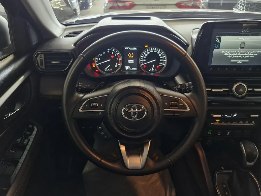 تويوتا أوربان كروزر GLX 2024 