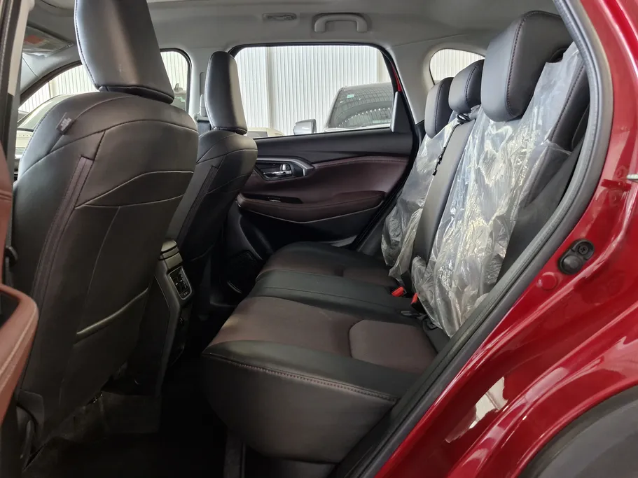 تويوتا أوربان كروزر GLX 2024 