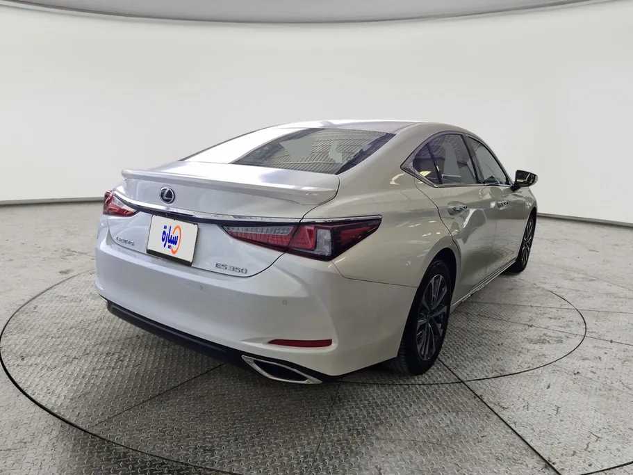 لكزس ES 350 2025 
