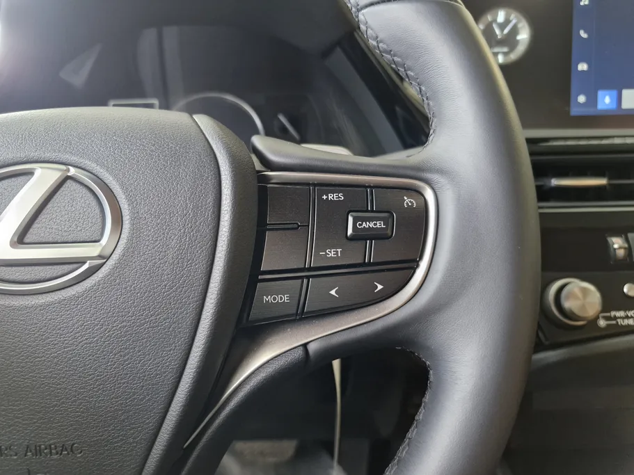 لكزس ES 350 2025 