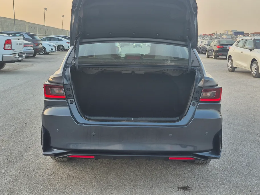 2023 تويوتا Yaris  Y 