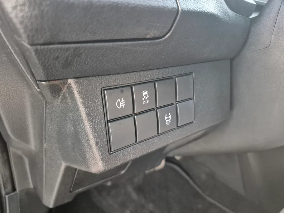 2023 تويوتا Yaris  Y 