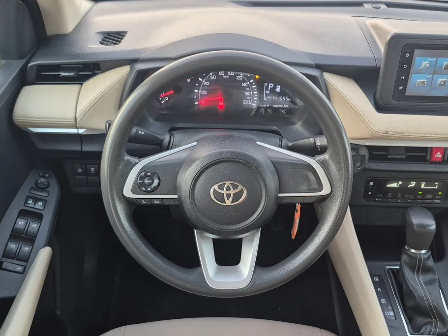 2023 تويوتا Yaris  Y 