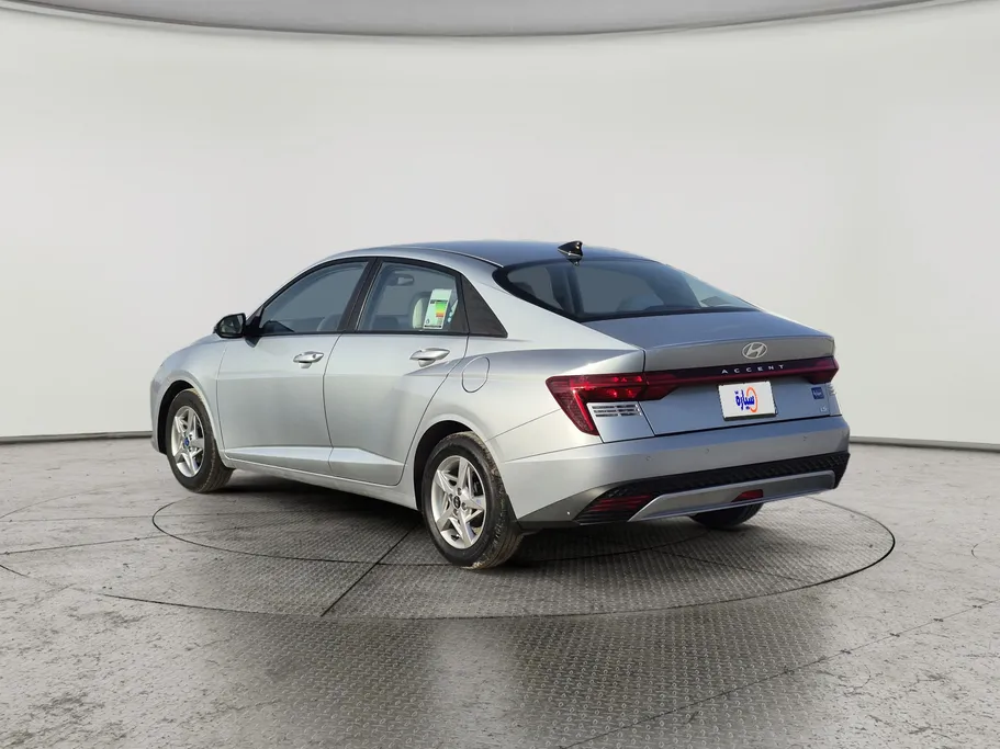 2024 Hyundai Accent Fleet 