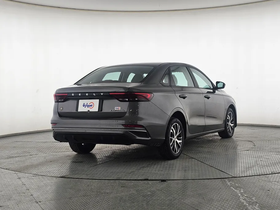 جيلي امجراند GS 2024 